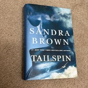 Sandra Brown "Tailspin" Hardback Book